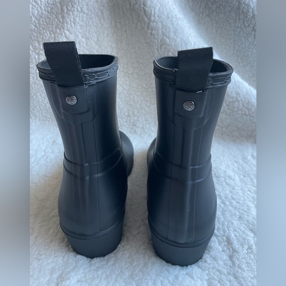 Hunter Rain boots - Black. Size 8 - Picture 4 of 6